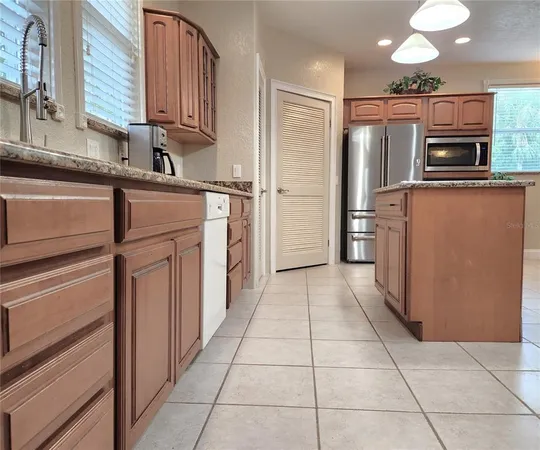 $799,000 | 102 17th Street Northeast, Bradenton, FL 34208
