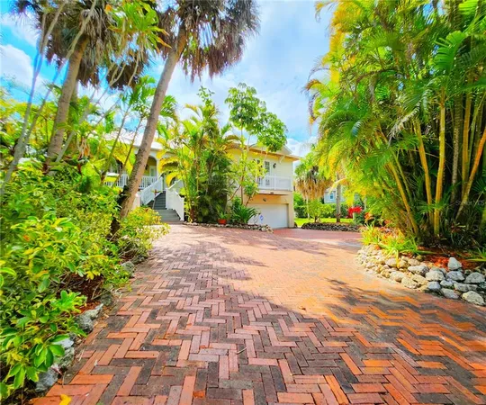 $799,000 | 102 17th Street Northeast, Bradenton, FL 34208
