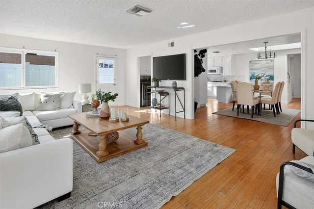 $1,150,000 | 8846 Laramie Avenue, Winnetka, CA 91306