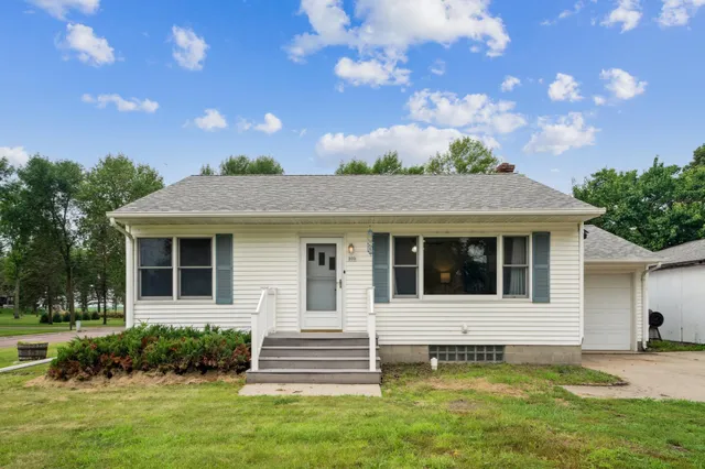 $137,000 | 509 Park Street South, Fairfax, MN 55332