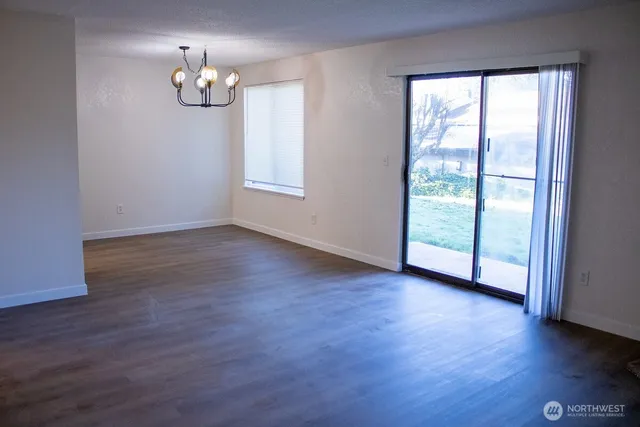 $294,995 | 23411 102nd Avenue Southeast, Unit E107, Kent, WA 98031