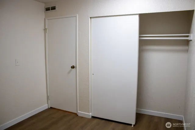 $294,995 | 23411 102nd Avenue Southeast, Unit E107, Kent, WA 98031