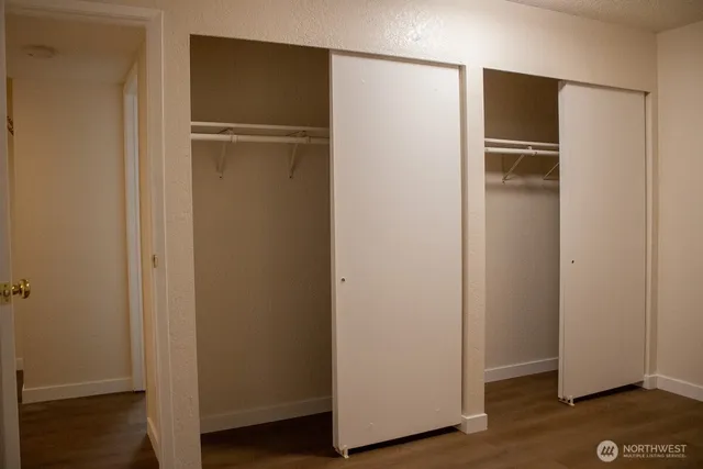 $294,995 | 23411 102nd Avenue Southeast, Unit E107, Kent, WA 98031