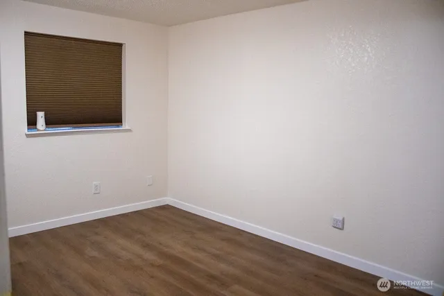 $294,995 | 23411 102nd Avenue Southeast, Unit E107, Kent, WA 98031