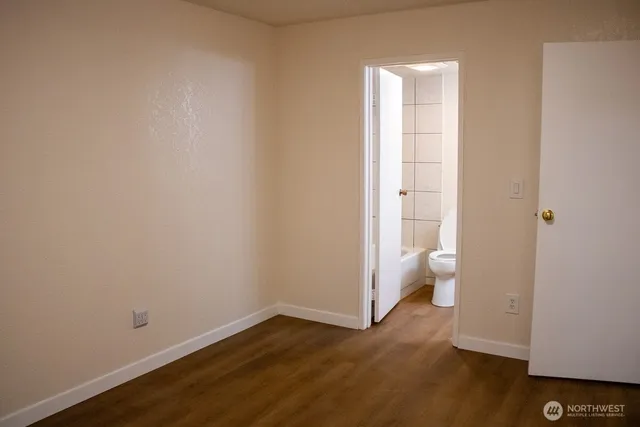 $294,995 | 23411 102nd Avenue Southeast, Unit E107, Kent, WA 98031