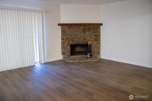 $294,995 | 23411 102nd Avenue Southeast, Unit E107, Kent, WA 98031