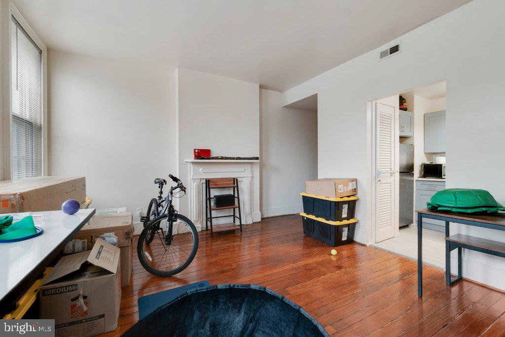 645 North Paca Street Baltimore, MD 21201 - Photo 13 of 36