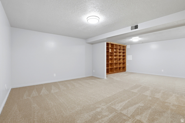 18 West 900 North Bountiful, UT 84010 - Photo 23 of 38