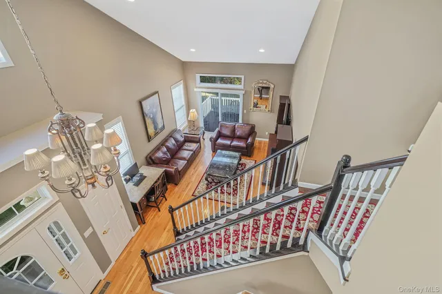 $935,000 | 96 Manitou Trail, Unit 96, Kings Park, NY 11754