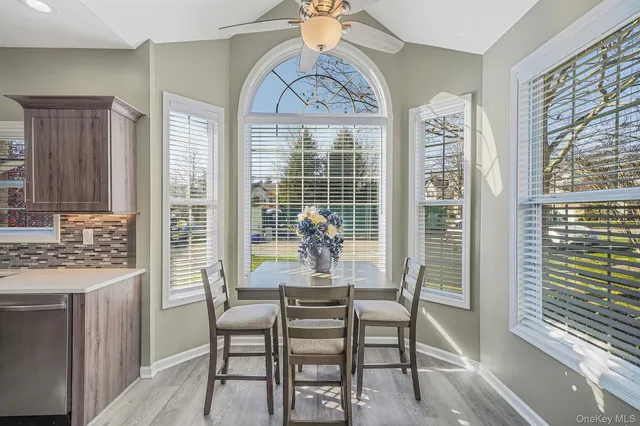 $935,000 | 96 Manitou Trail, Unit 96, Kings Park, NY 11754