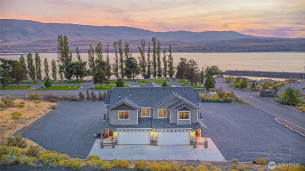 $950,000 | 302 Desert Aire Drive Southwest, Unit A/B, Mattawa, WA 99349