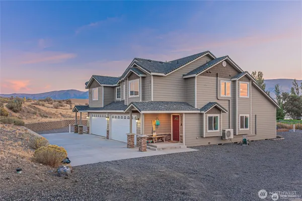 $950,000 | 302 Desert Aire Drive Southwest, Unit A/B, Mattawa, WA 99349