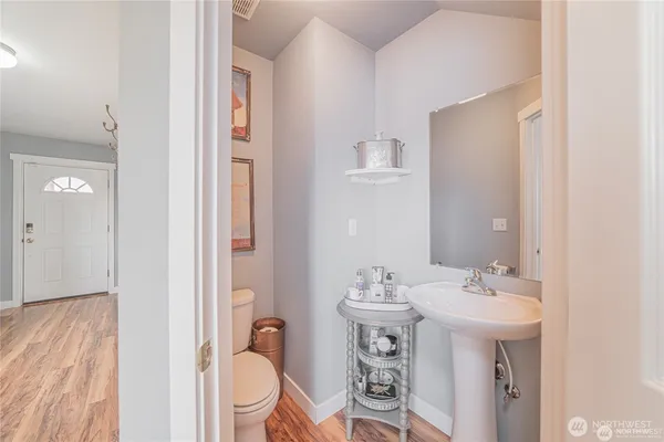 $950,000 | 302 Desert Aire Drive Southwest, Unit A/B, Mattawa, WA 99349
