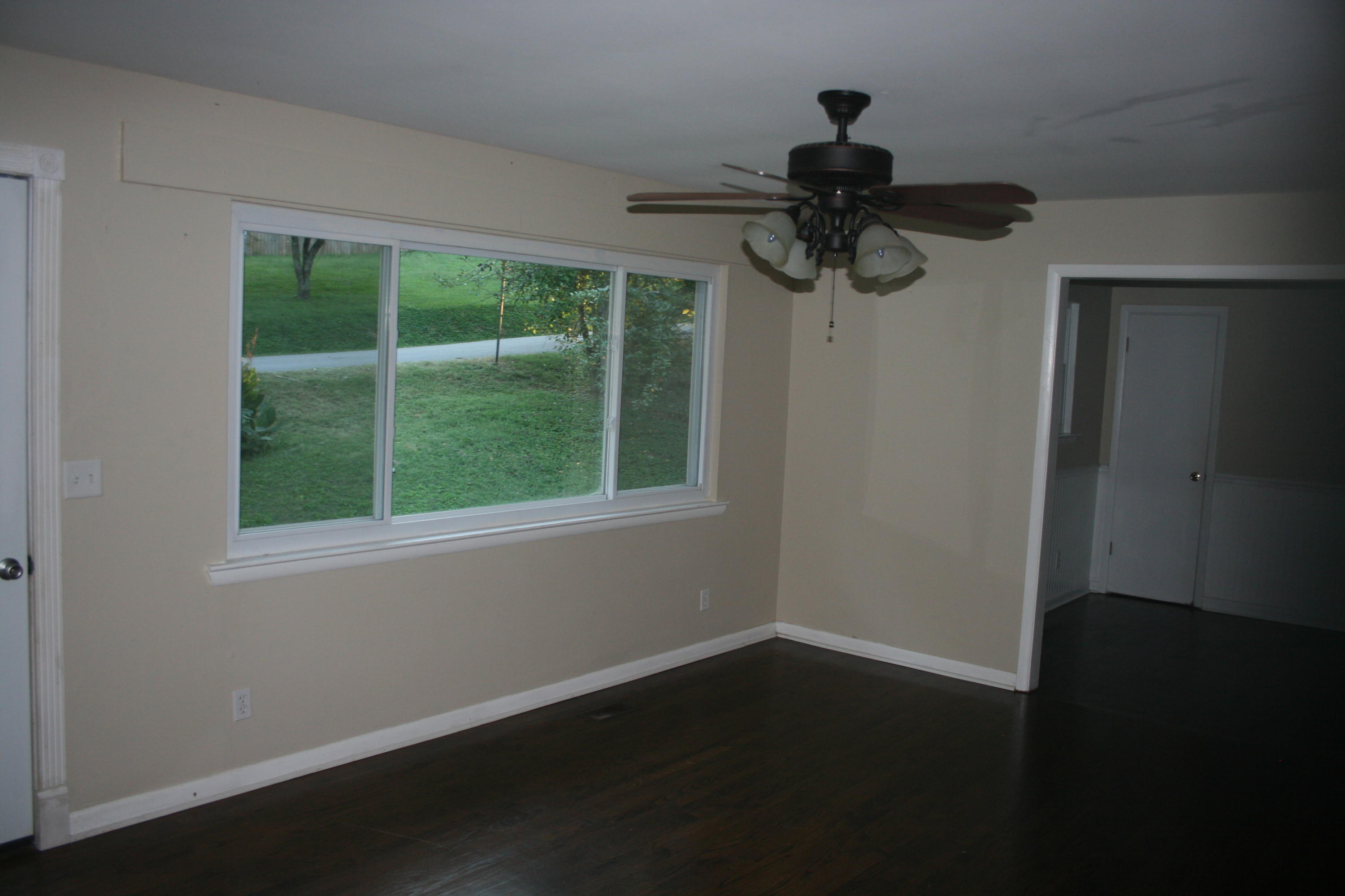 7005 Lea Road Chattanooga, TN 37421 - Photo 4 of 15 Living Room