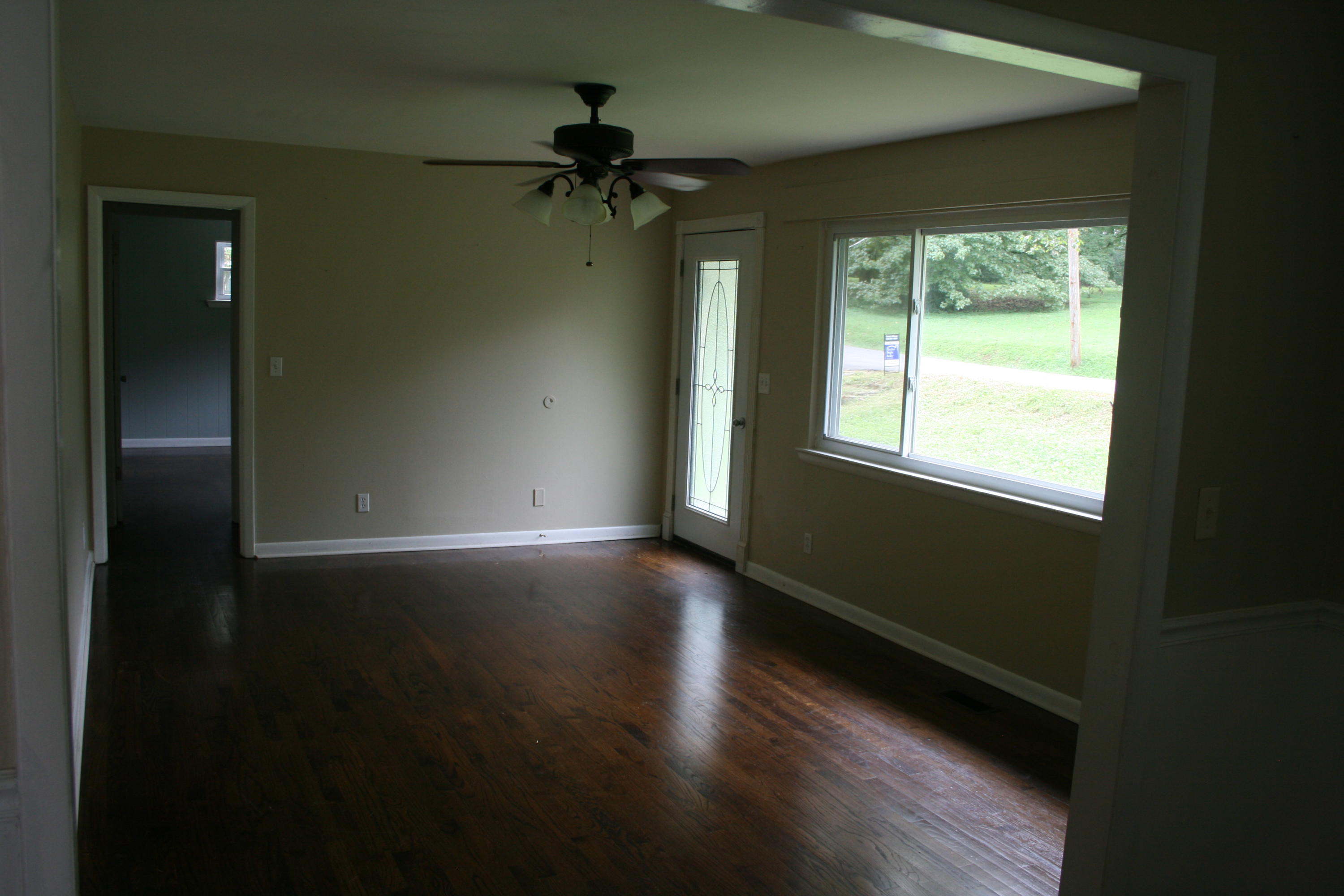 7005 Lea Road Chattanooga, TN 37421 - Photo 9 of 15 Living Room