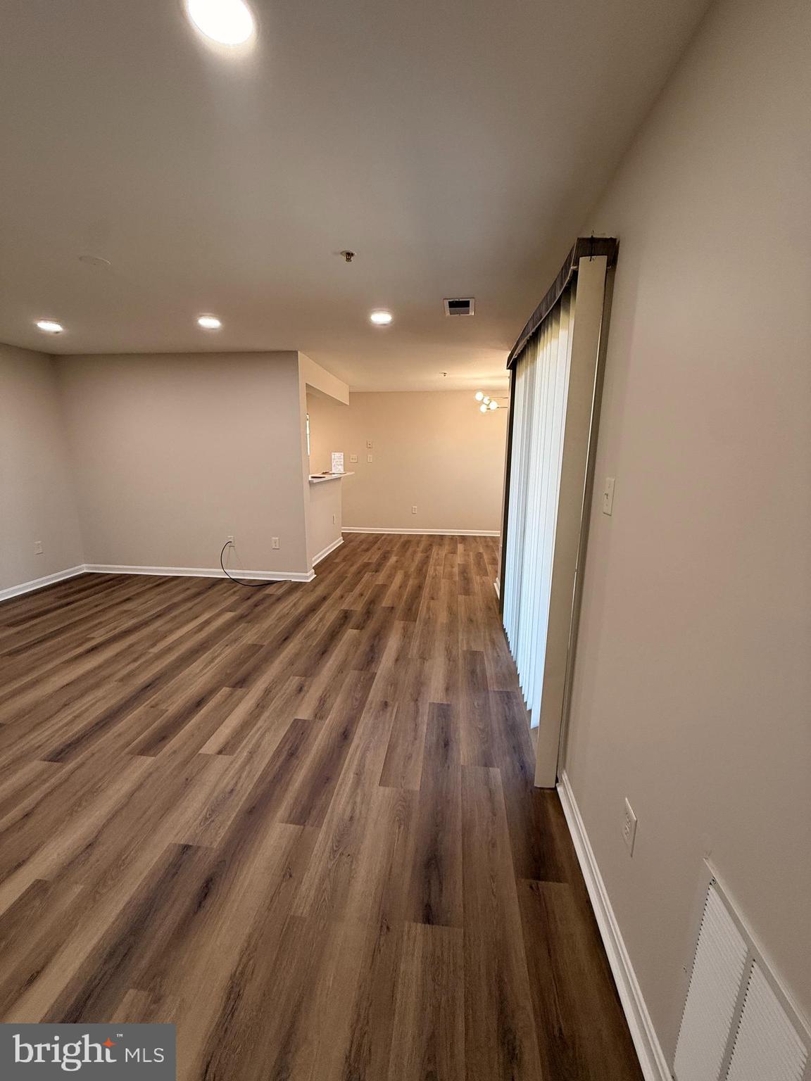 8801 Stoneridge Circle, Unit T2 Baltimore, MD 21208 - Photo 8 of 24 a view of entryway