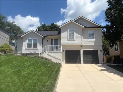 $415,000 | 5109 Rosehill Road, Shawnee, KS 66216