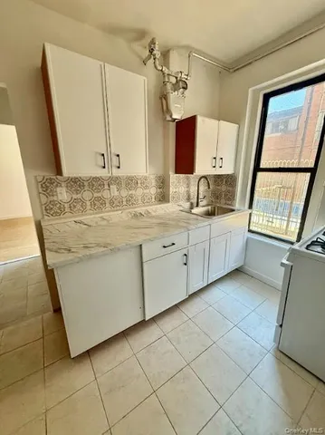 $1,506 | 2720 Decatur Avenue, Unit 4 | Fordham Manor