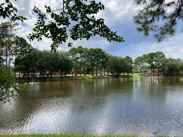 $1,895 | 7226 Deerfoot Circle, Unit 3, Jacksonville, FL 32256