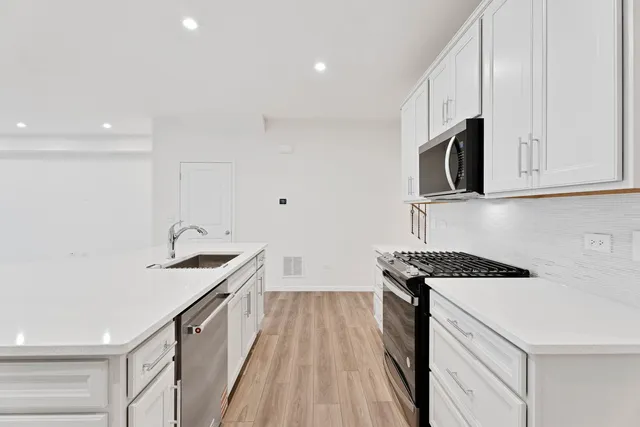 $462,121 | 24456 West Kroll Drive, Unit 65396, Plainfield, IL 60585