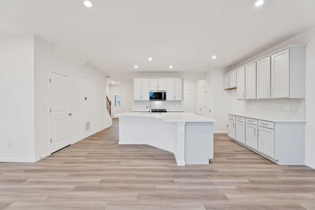 $462,121 | 24456 West Kroll Drive, Unit 65396, Plainfield, IL 60585