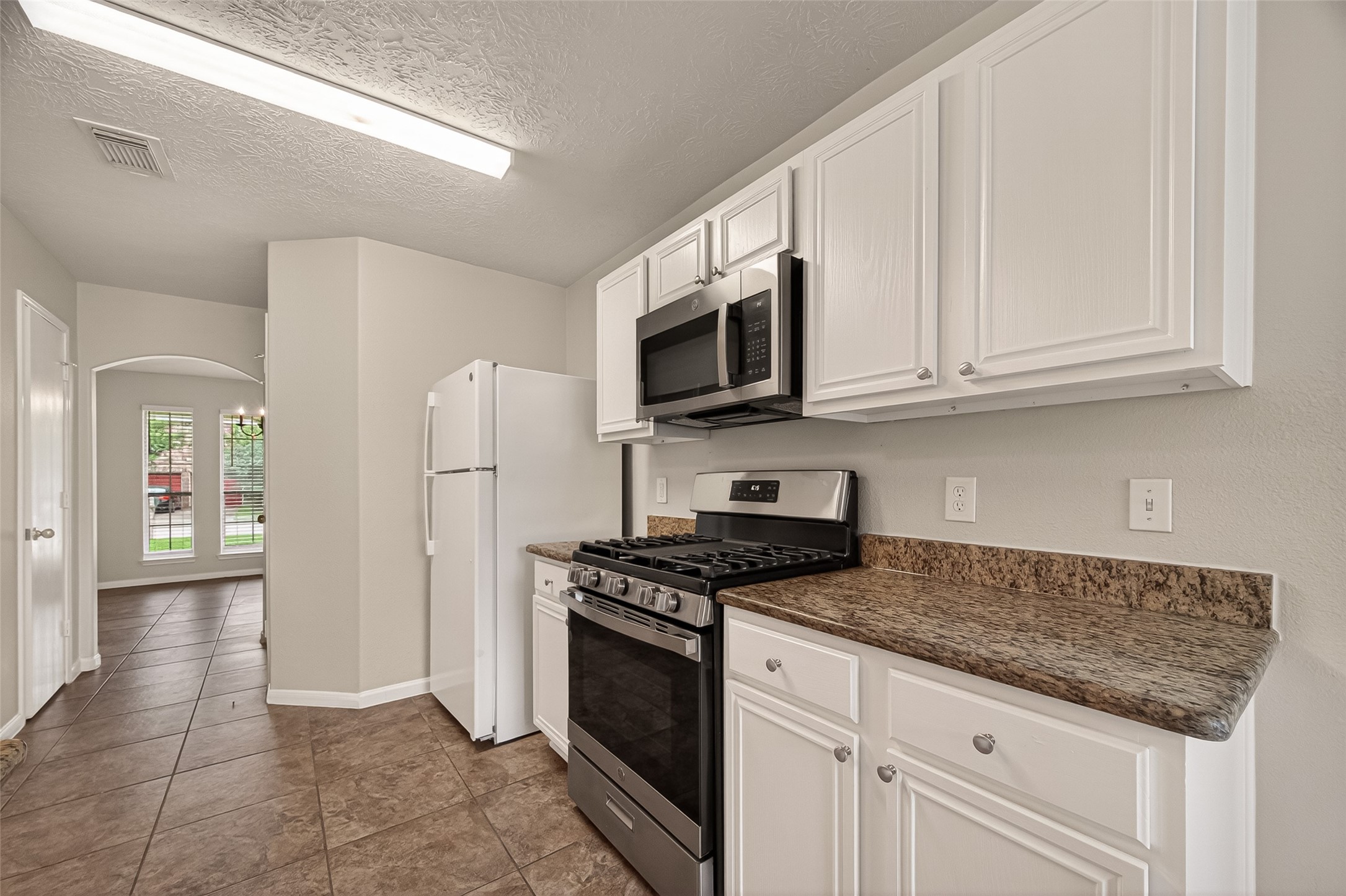 1902 Flycaster Drive Spring, TX 77388 - Photo 10 of 33