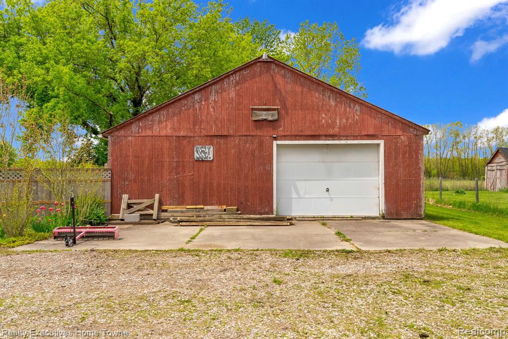 5011 State Road Fort Gratiot, MI 48059 - Photo 37 of 47