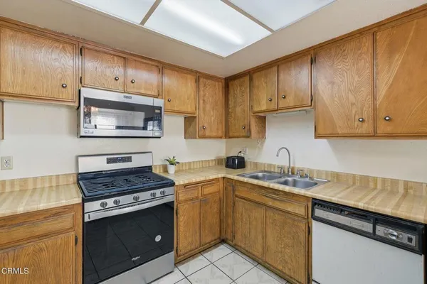 $639,000 | 628 Holly Avenue, Oxnard, CA 93036