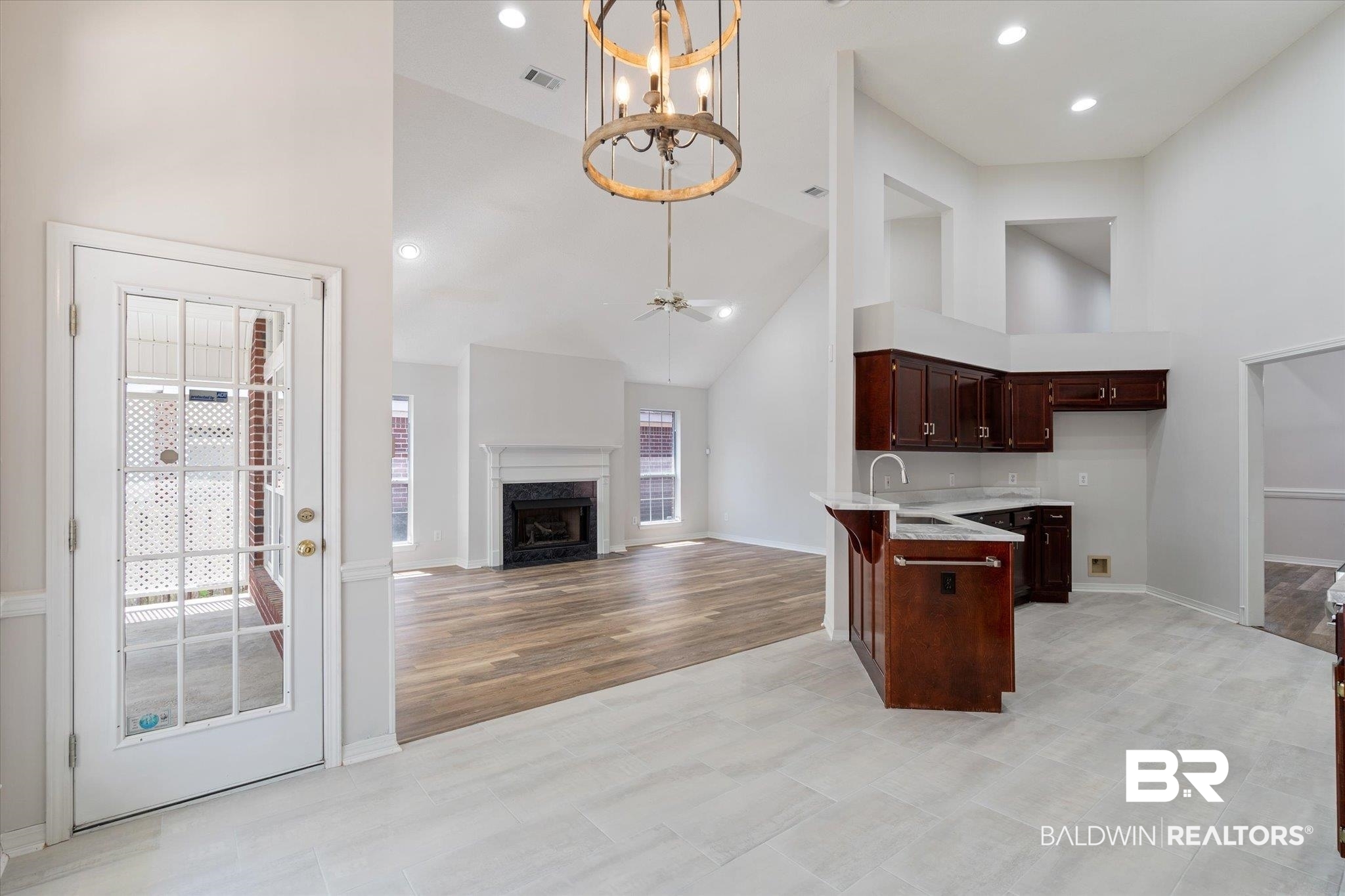 1053 Cross Gates Place Mobile, AL 36609 - Photo 8 of 22
