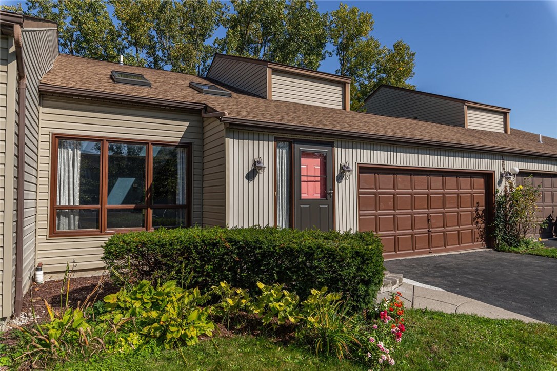 760 Robin Road Amherst, NY 14228 - Photo 1 of 1