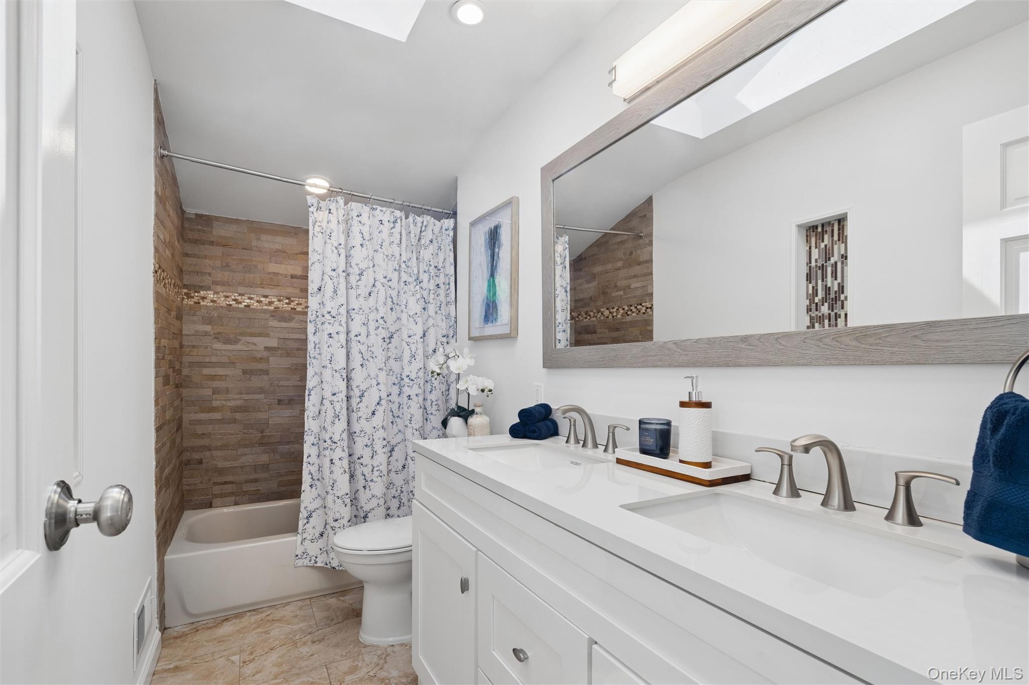 19 Fisher Road Commack, NY 11725 - Photo 17 of 36