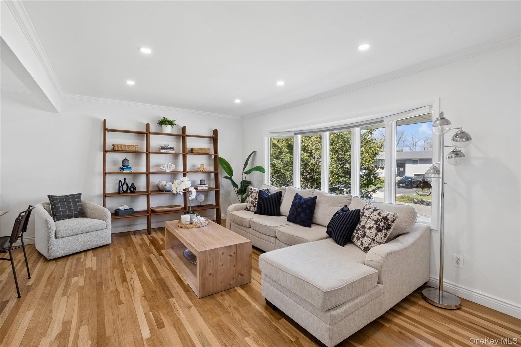 19 Fisher Road Commack, NY 11725 - Photo 2 of 36