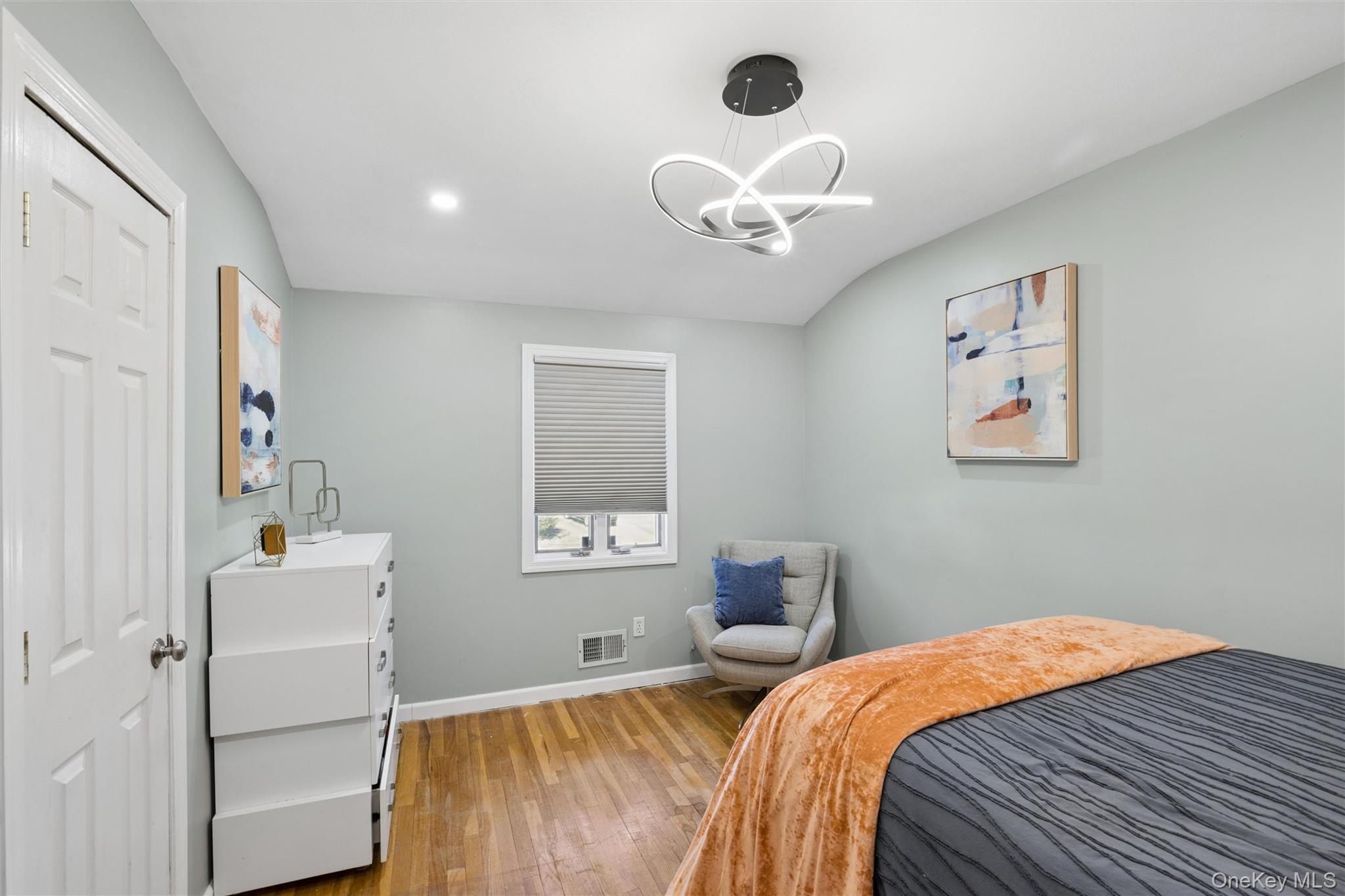 19 Fisher Road Commack, NY 11725 - Photo 23 of 36