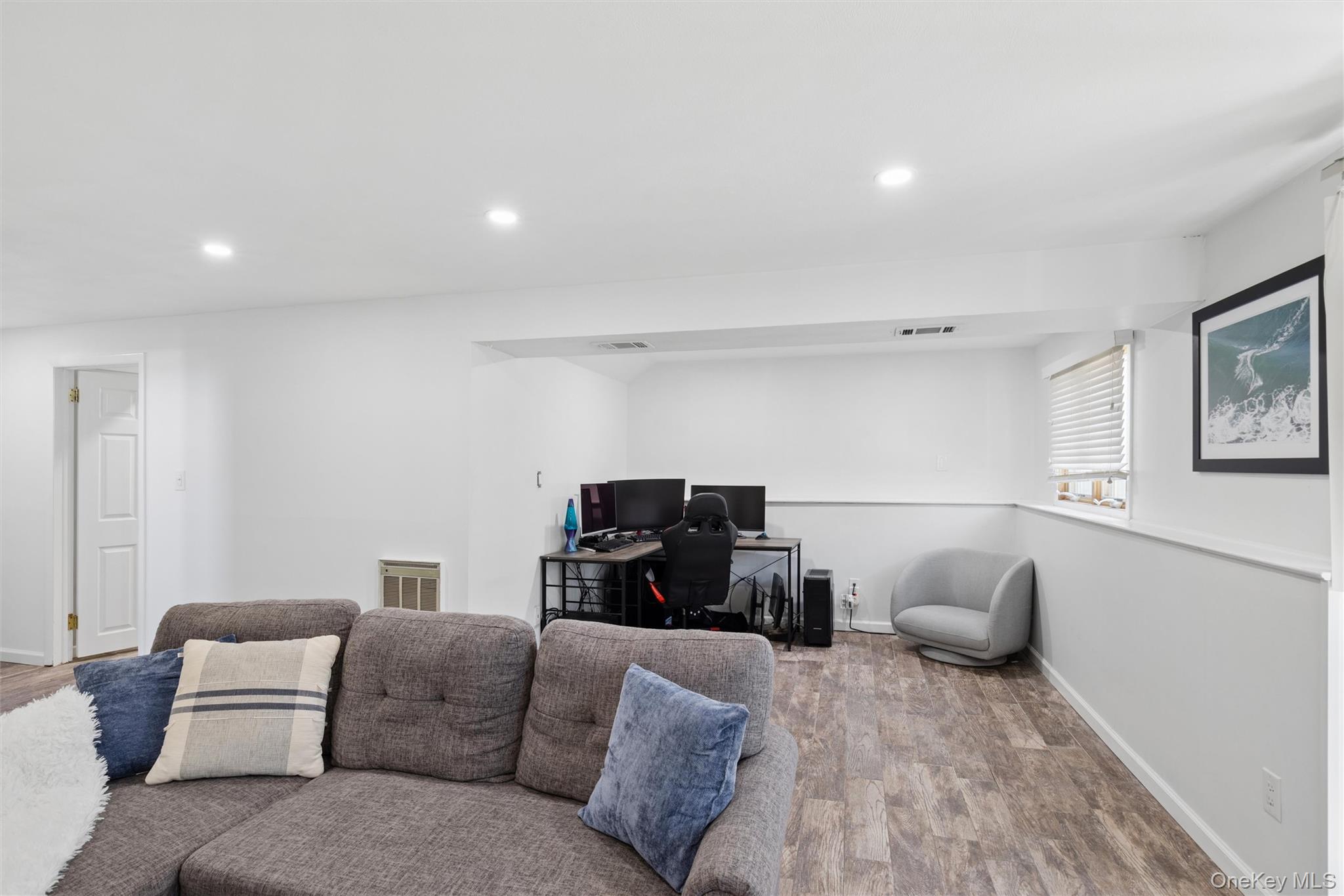 19 Fisher Road Commack, NY 11725 - Photo 27 of 36