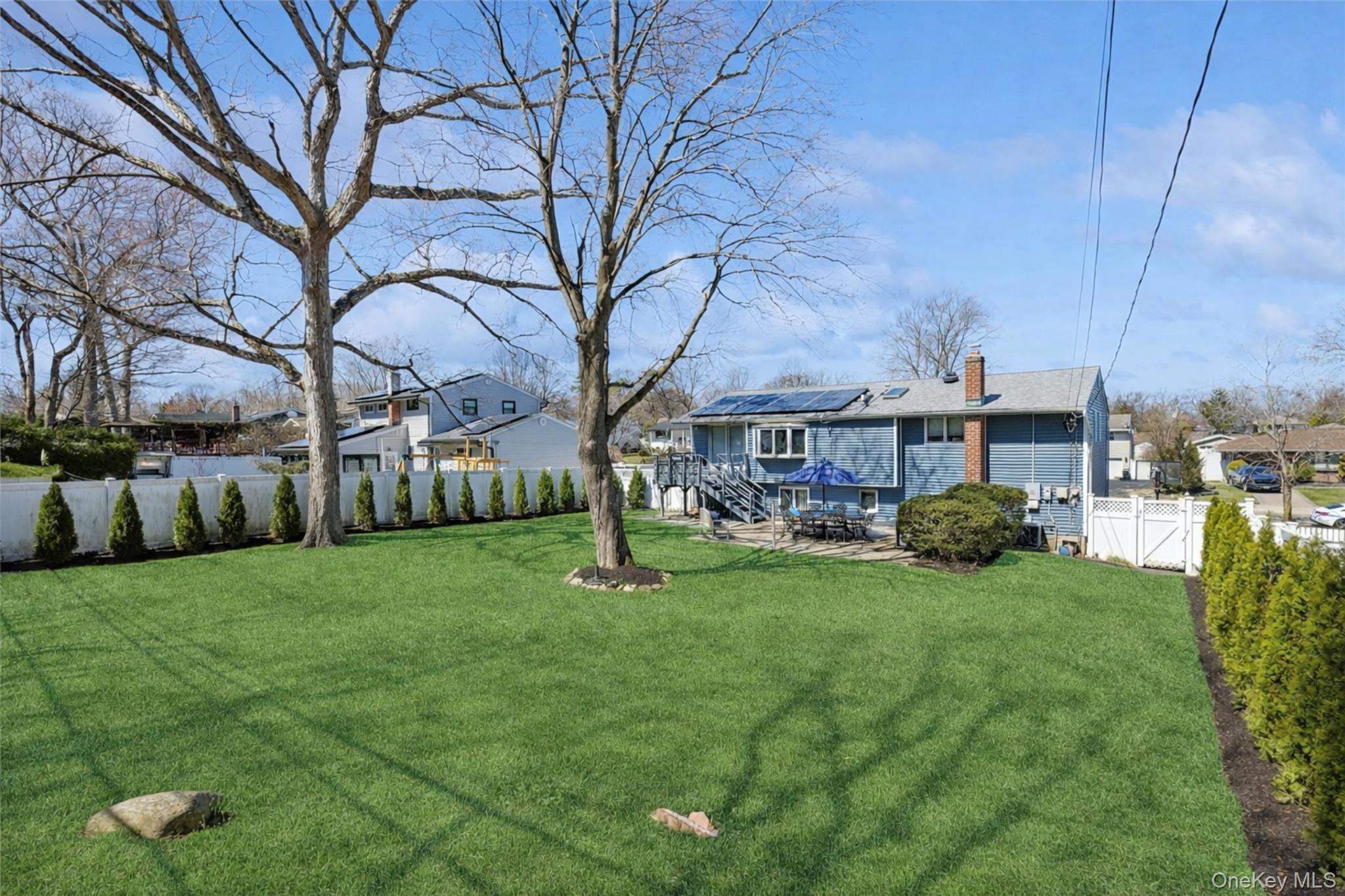 19 Fisher Road Commack, NY 11725 - Photo 33 of 36