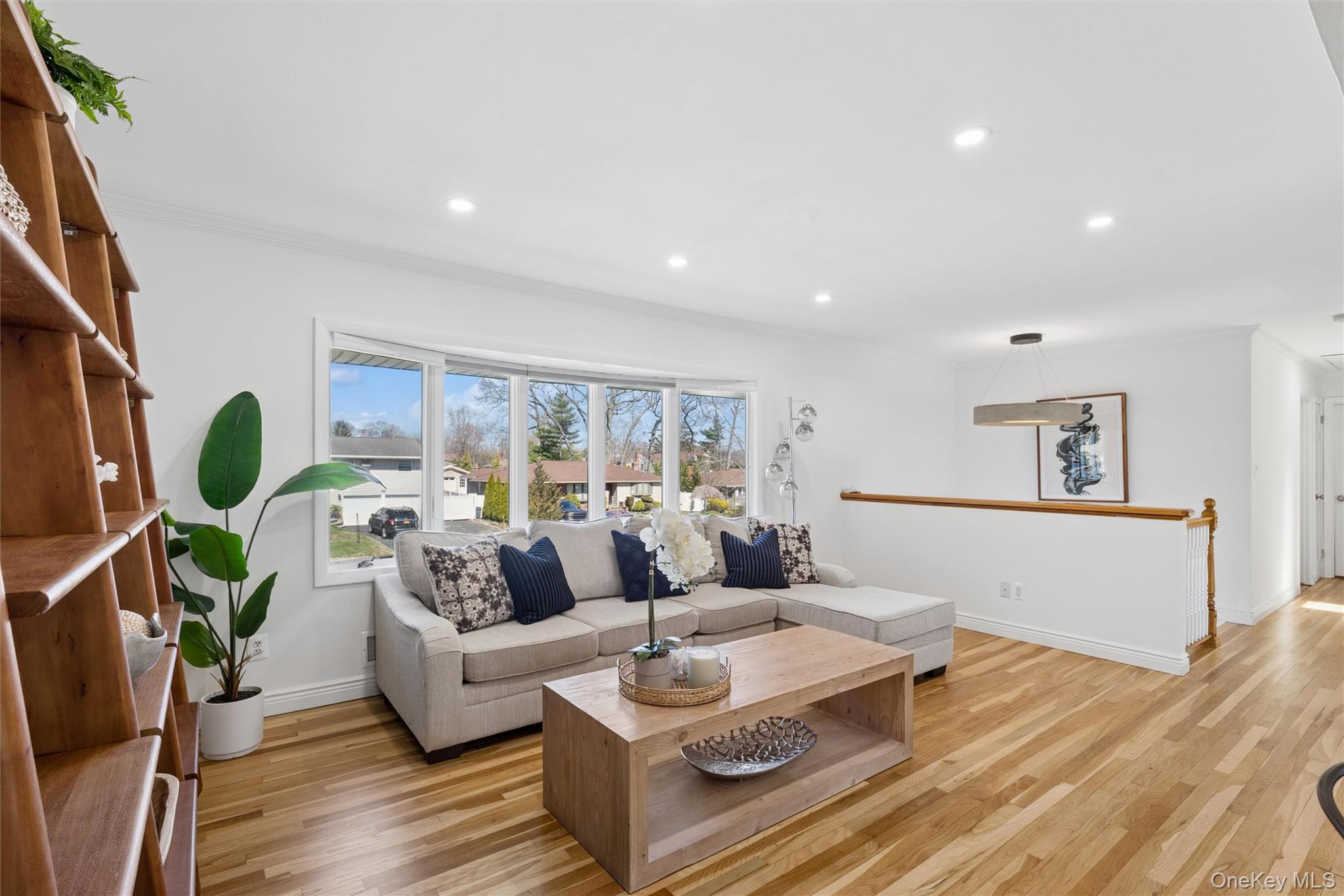 19 Fisher Road Commack, NY 11725 - Photo 4 of 36