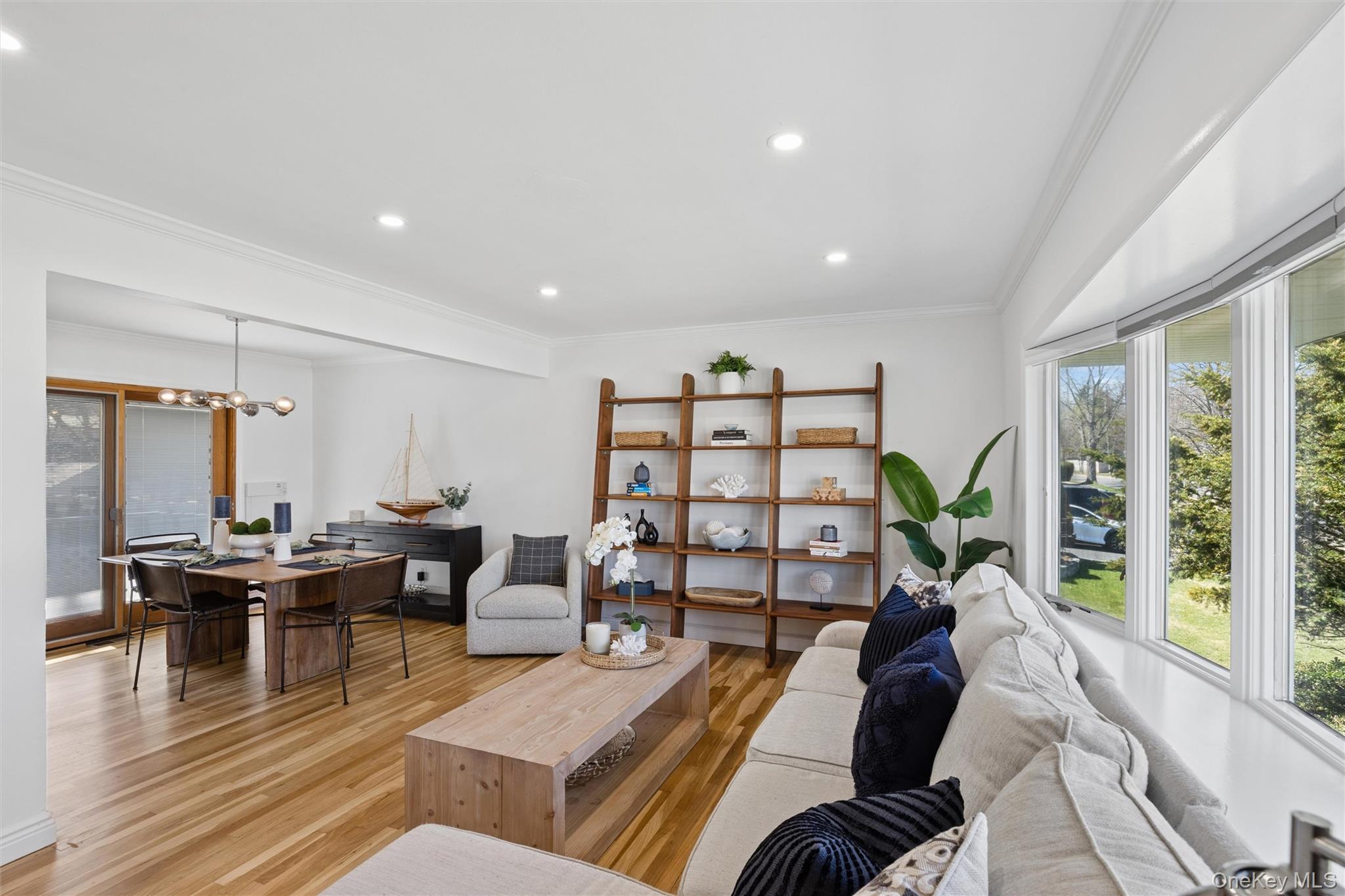 19 Fisher Road Commack, NY 11725 - Photo 5 of 36