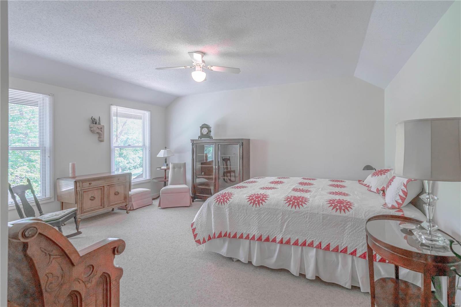 266 South Eatherton Road Chesterfield, MO 63005 - Photo 22 of 38 Gallery Image 22