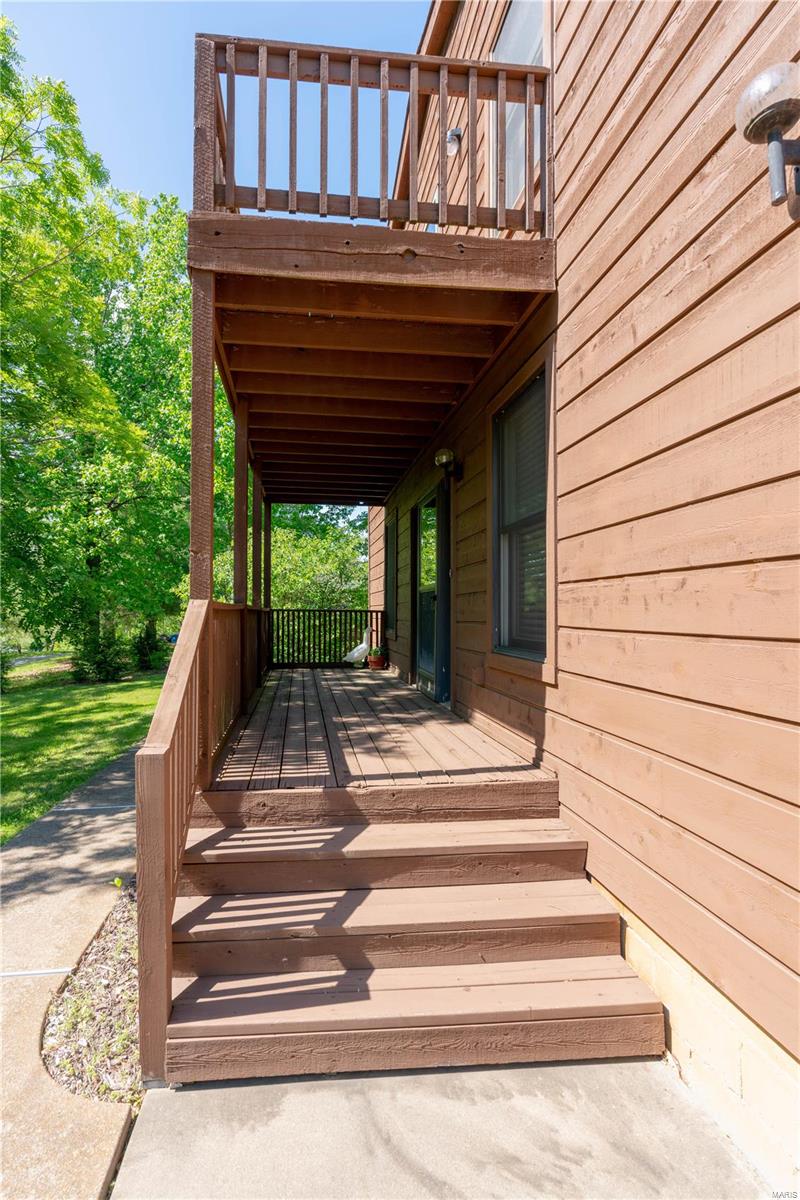 266 South Eatherton Road Chesterfield, MO 63005 - Photo 4 of 38 Gallery Image 4