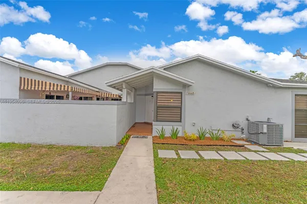 $404,495 | 6445 Southwest 152nd Place, Unit 645, Miami, FL 33193