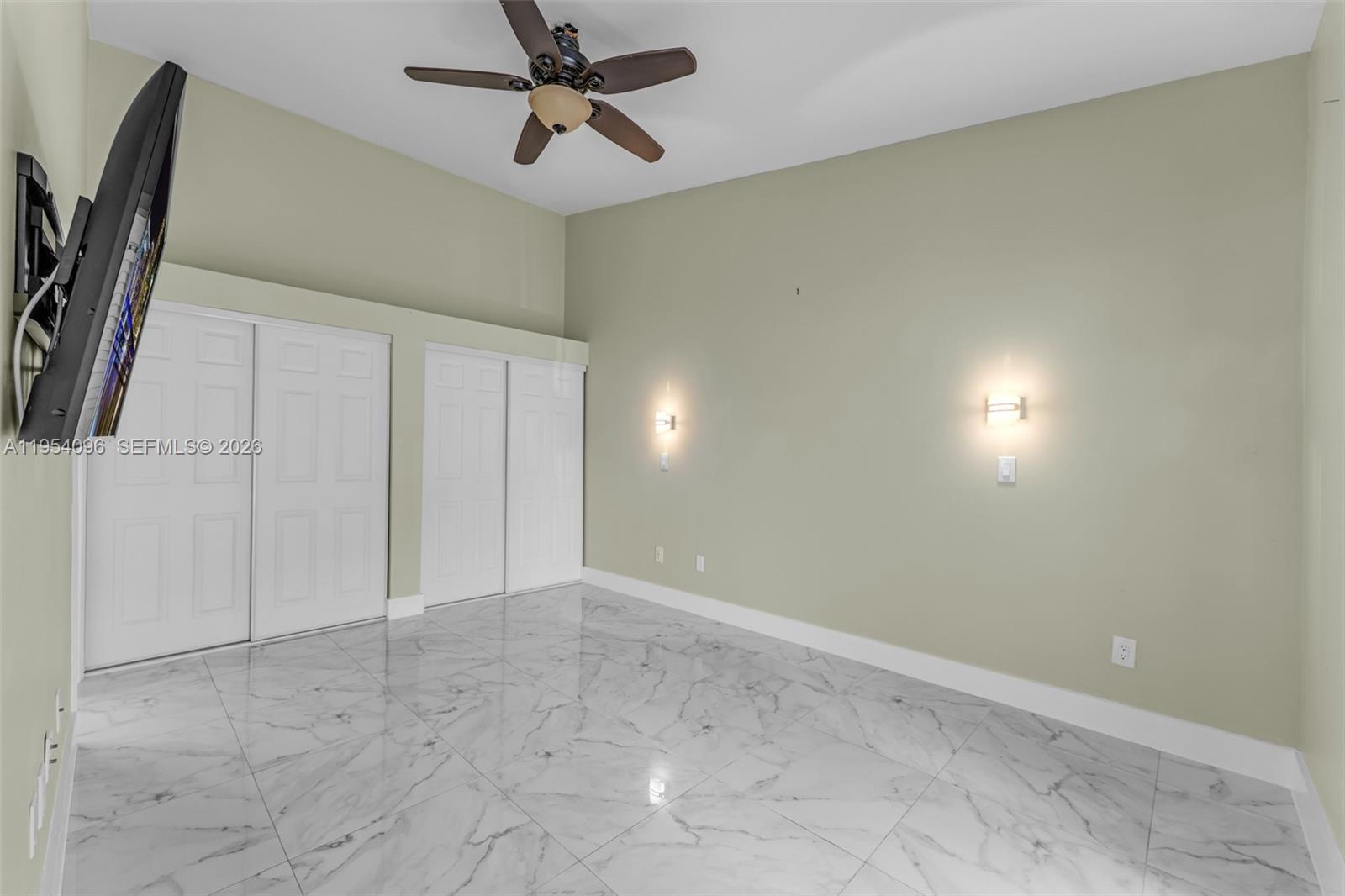 6445 Southwest 152nd Place, Unit 645 Miami, FL 33193 - Photo 7 of 27