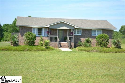 1055 Little Mountain Road Wellford, SC 29385 - Photo 1 of 32
