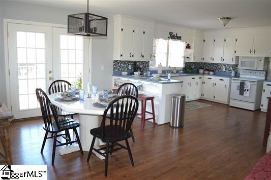 1055 Little Mountain Road Wellford, SC 29385 - Photo 7 of 32