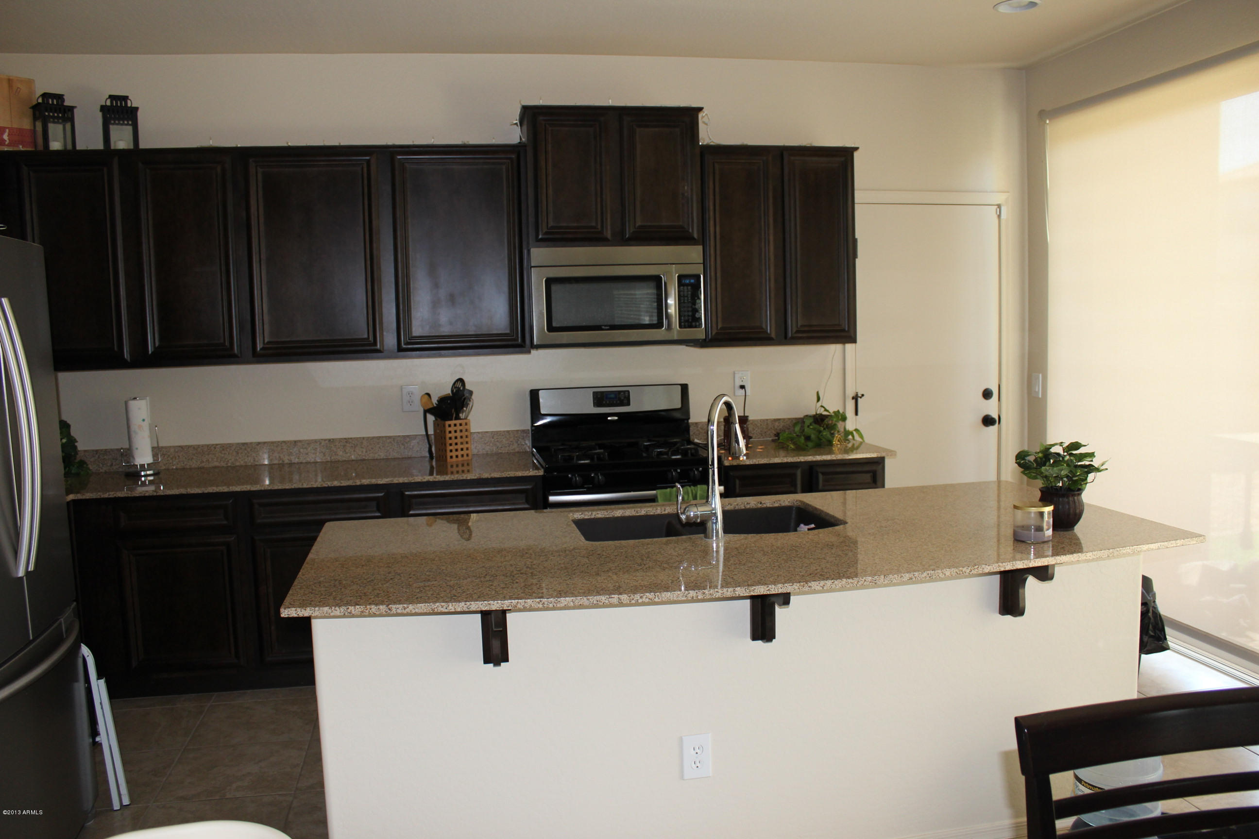 3540 South Bandit Road Gilbert, AZ 85297 - Photo 3 of 31 Kitchen