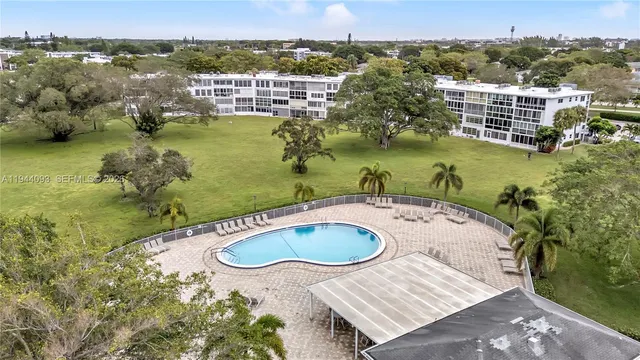 $174,000 | 1009 Berkshire A, Unit 1009, Deerfield Beach, FL 33442