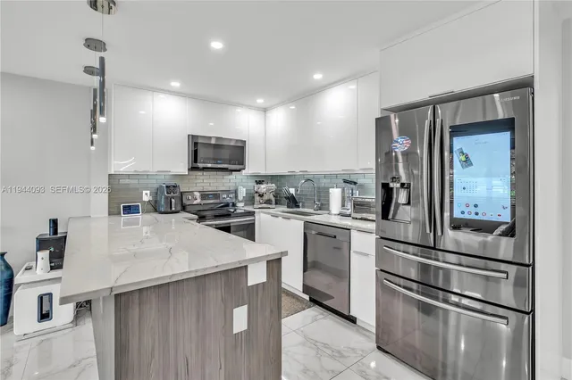 $174,000 | 1009 Berkshire A, Unit 1009, Deerfield Beach, FL 33442