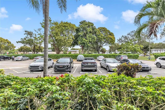 $174,000 | 1009 Berkshire A, Unit 1009, Deerfield Beach, FL 33442