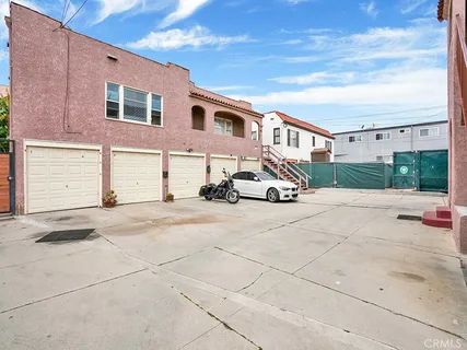 a car parked in front of a building