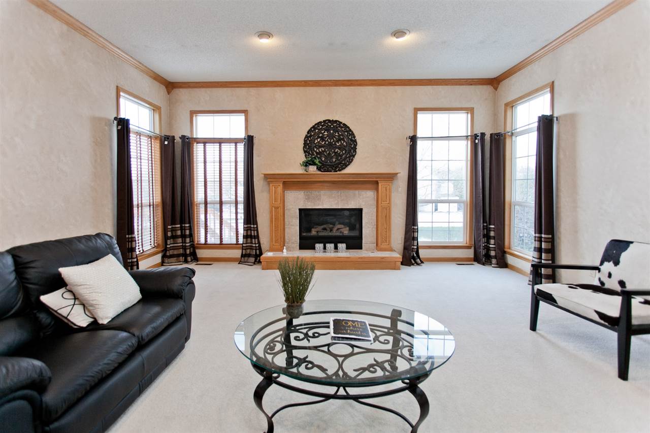 2030 Newcastle Road Marion, IA 52302 - Photo 4 of 25 Gallery Image 4