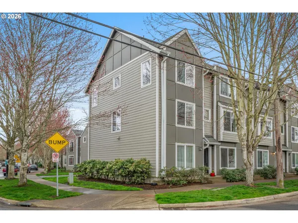 $320,000 | 900 Southwest 173rd Avenue, Beaverton, OR 97006